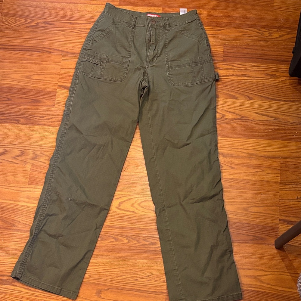 UNIONBAY Women's Olive Cargo Pants